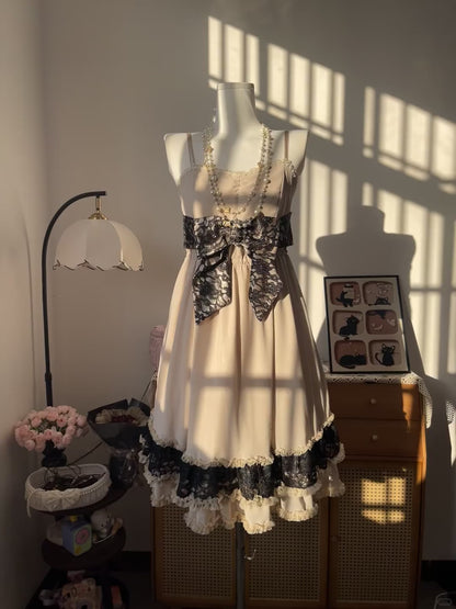 Vintage A Line Spaghetti Strap Champagne Chiffon Black Lace 16th Birthday Homecoming Dress Graduation Outfit RB6787