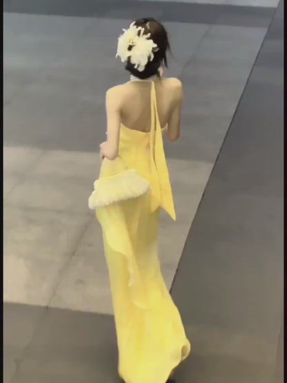 Robe de bal longue vintage années 90, coupe trapèze, col halter fleuri, inspiration robe de soirée rétro tenue d'anniversaire 21 ans AB2375