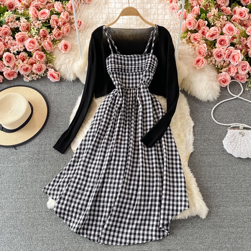 Süßes kariertes zweiteiliges Kleid RF0370