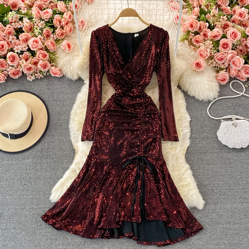 Robe mignonne à manches longues et col en V avec paillettes, robe tendance RF0365
