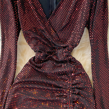 Robe mignonne à manches longues et col en V avec paillettes, robe tendance RF0365