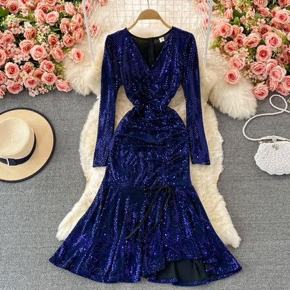 Robe mignonne à manches longues et col en V avec paillettes, robe tendance RF0365