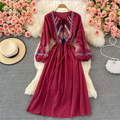 Cute Embroidered Long Sleeve Dress Fashion Dress RF0353