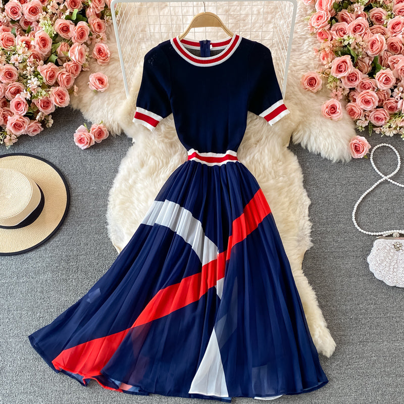 Stilvolles A-Linien-Strick-Patchworkkleid RF0338
