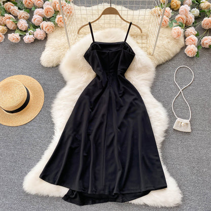 Schwarzes A-Linien-Kleid mit unregelmäßigem Schnitt, modisches Kleid RF0321