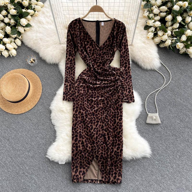 Robe élégante à manches longues et imprimé léopard RF0319