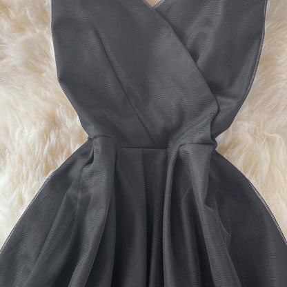 Robe courte en tulle noire à col en V et simple, tenue de soirée RF0312