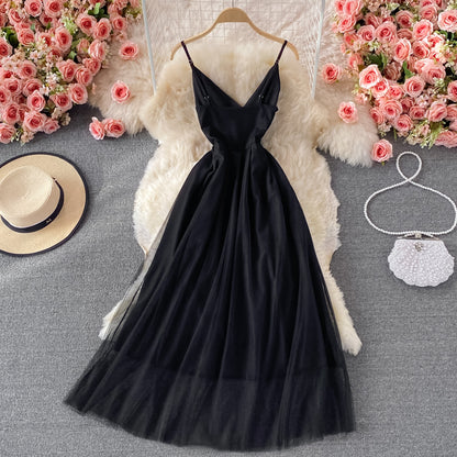 Robe courte en tulle noire à col en V et simple, tenue de soirée RF0312