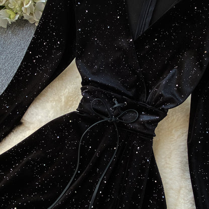 Robe noire à manches longues et col en V, robe tendance RF0306