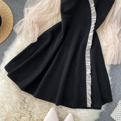 Süßes schwarzes kurzes Kleid Langarmkleid RF0304