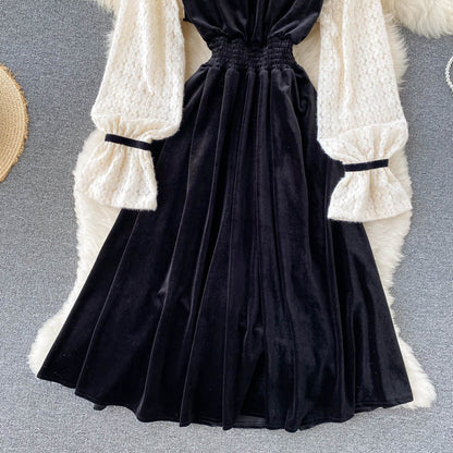 Schwarzes Samt-Spitzenkleid A-Linie Langarm-Modekleid RF0290