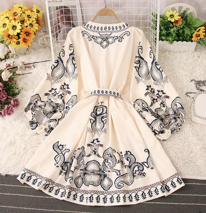 Fashionable V-neckline Long-sleeved Dress RF0260