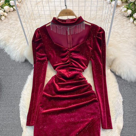 Temperament V-neck Halter Neck Tassel Bag Hip Dress Velvet Base Dress RF0252