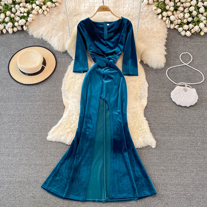 Stilvolles langes Samtkleid mit V-Ausschnitt, modisches Kleid RF0246