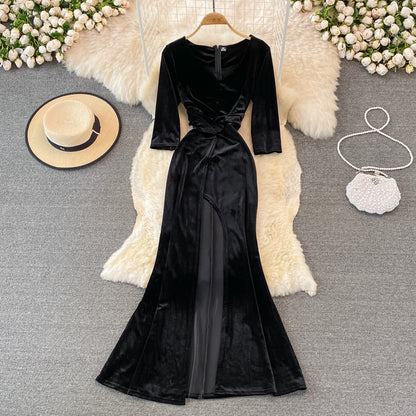 Stilvolles langes Samtkleid mit V-Ausschnitt, modisches Kleid RF0246