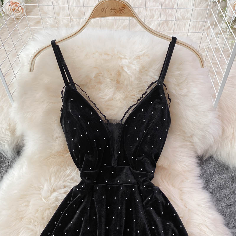 Robe courte sexy à col en V et coupe trapèze, RF0216