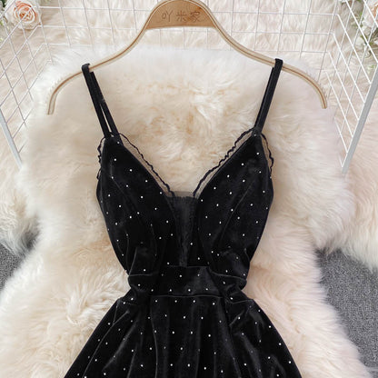 Robe courte sexy à col en V et coupe trapèze, RF0216