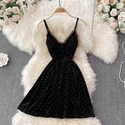 Robe courte sexy à col en V et coupe trapèze, RF0216
