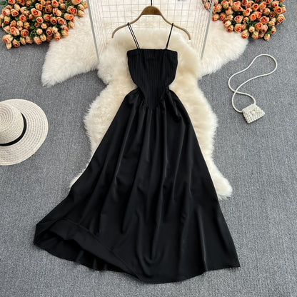 Robe noire trapèze à épaules dénudées, robe tendance RF0184