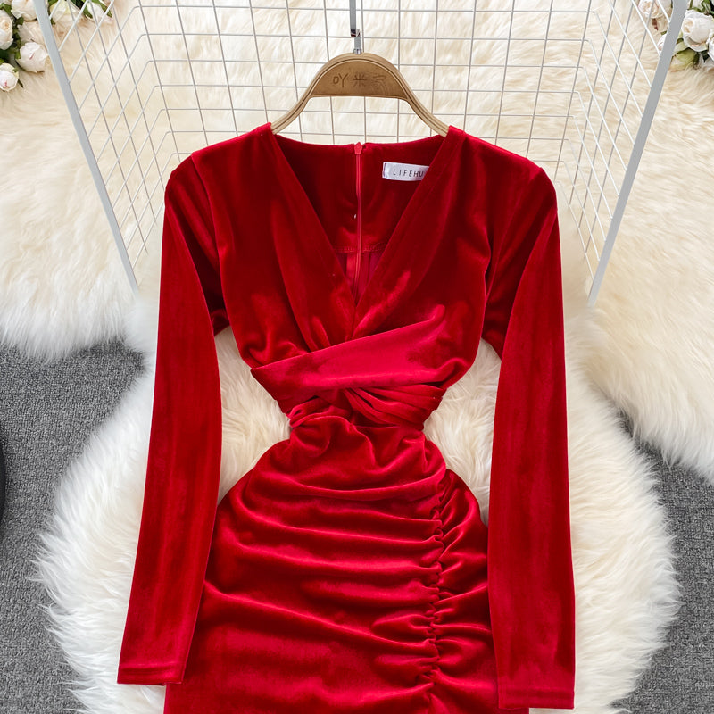 Schlichtes Langarmkleid aus Samt mit V-Ausschnitt, modisches Kleid RF0179