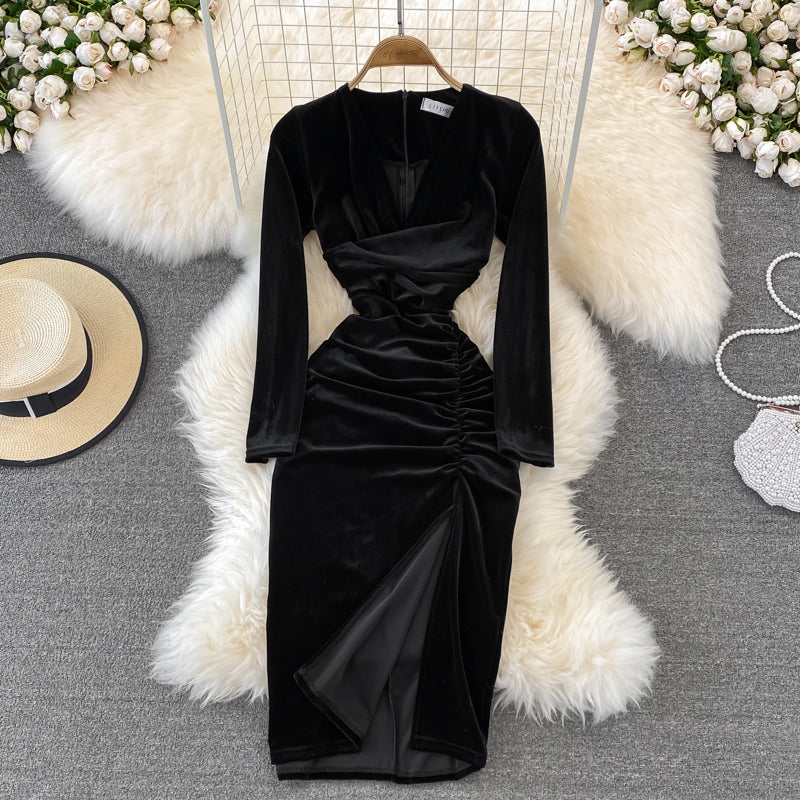 Schlichtes Langarmkleid aus Samt mit V-Ausschnitt, modisches Kleid RF0179