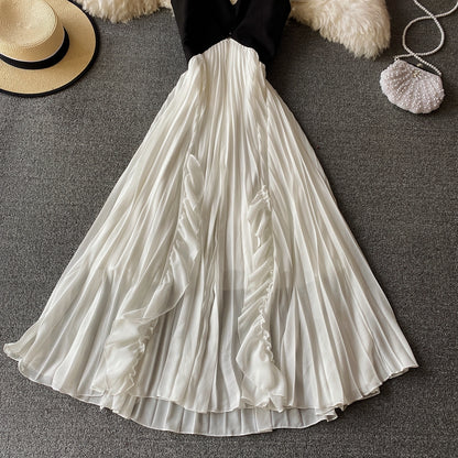 Robe trapèze noire et blanche à col en V et à la mode RF0169