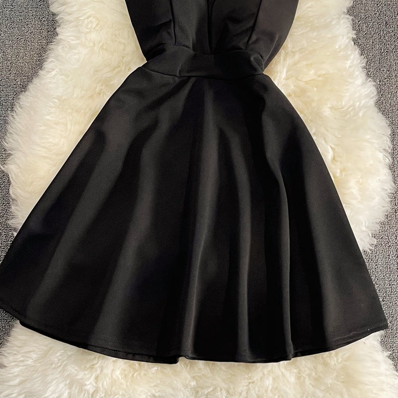 Robe courte trapèze mignonne à une épaule RF0168