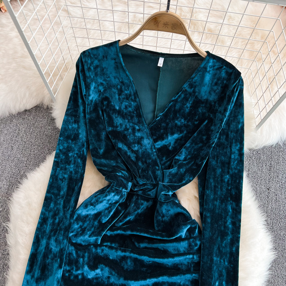 Sexy V neck Velvet Short Dress Fashion Dress RF0137