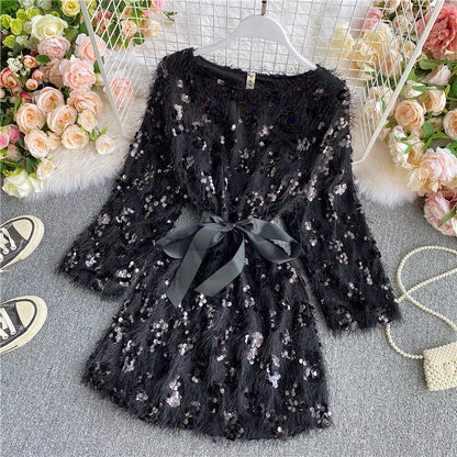 Süße Pailletten Kurzes Kleid Langarm Mode Kleid RF0120