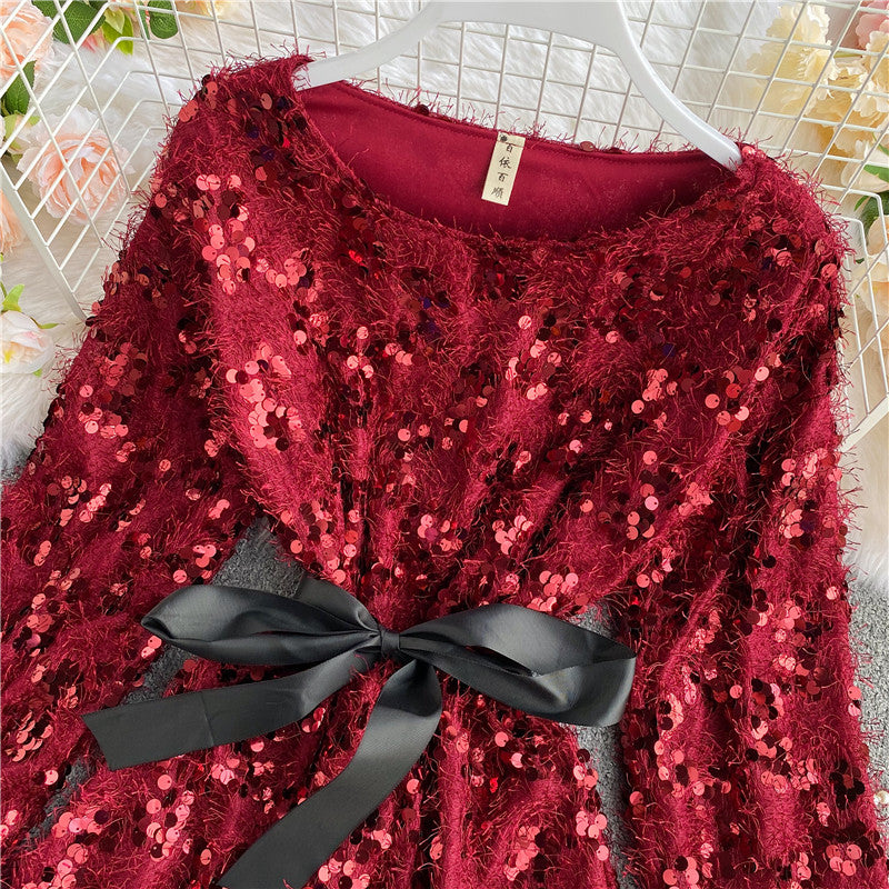 Süße Pailletten Kurzes Kleid Langarm Mode Kleid RF0120