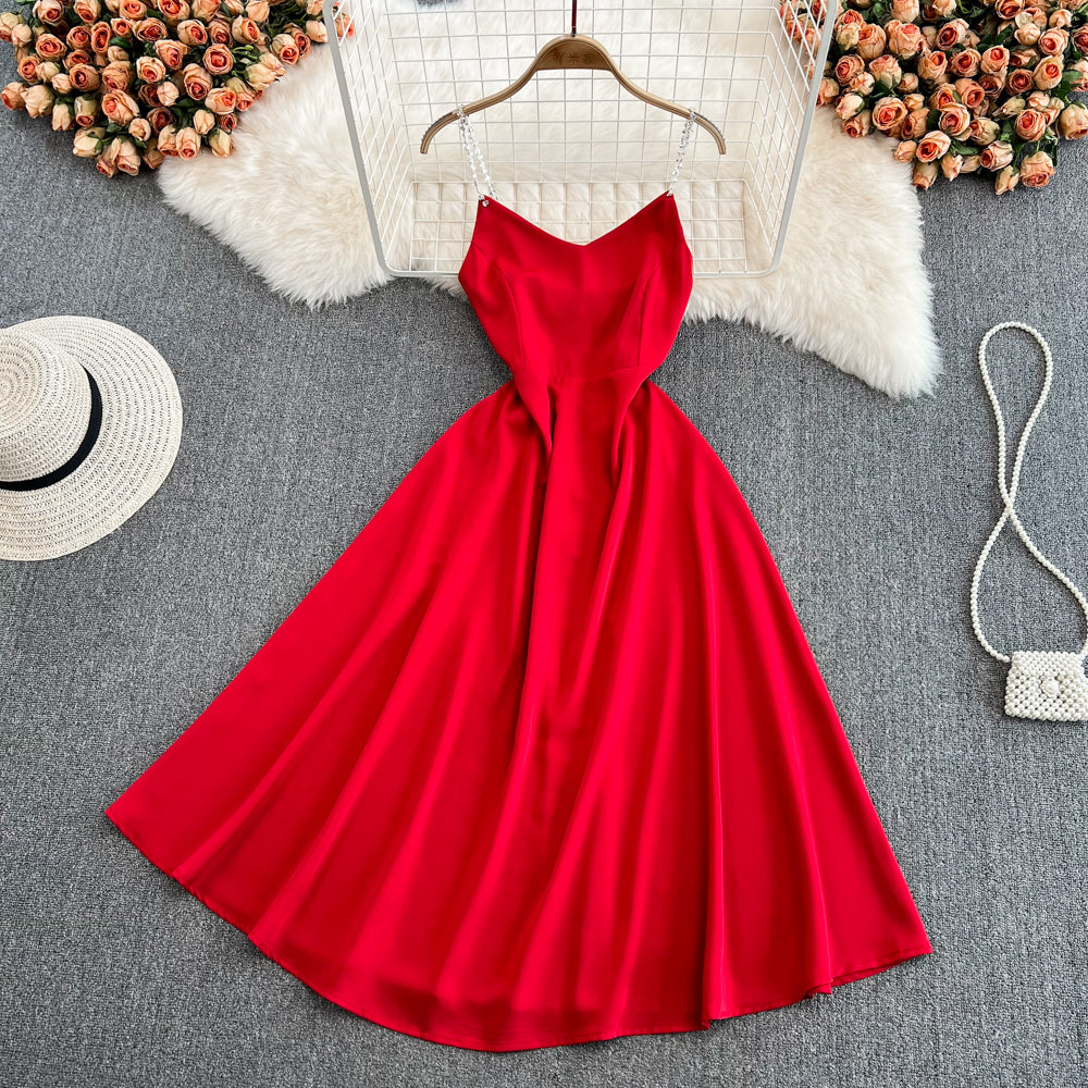 Einfaches kurzes Kleid mit V-Ausschnitt, modisches Mädchenkleid RF0082