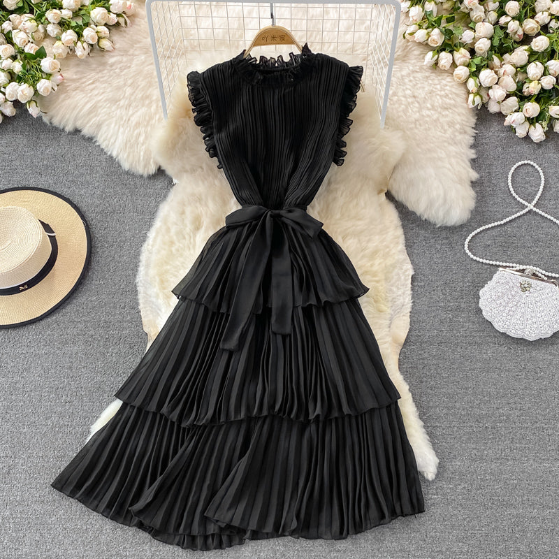 Robe trapèze courte en mousseline de soie simple et tendance RF0081