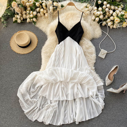 Robe courte simple à col en V, robe tendance RF0036