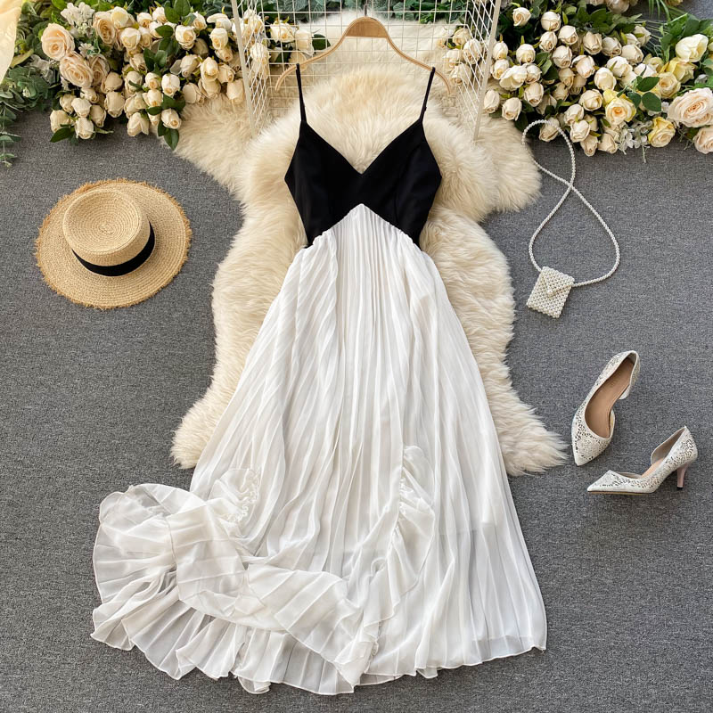 Robe courte simple à col en V, robe tendance RF0036