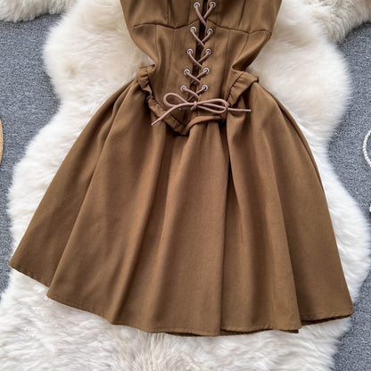Jolie robe courte à lacets, robe trapèze tendance RF0015
