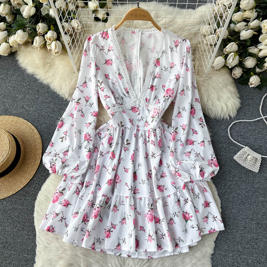 White V-neck Floral Long Sleeve Dress RF0009