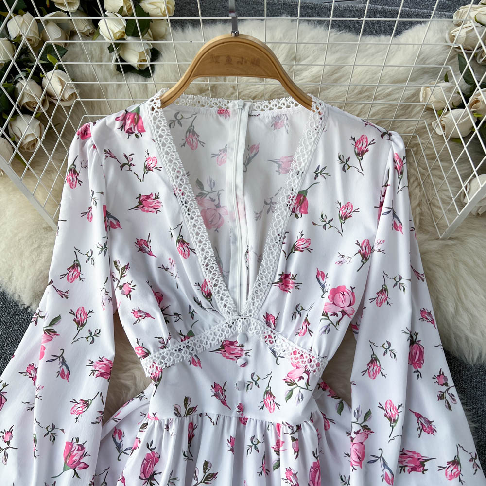 Robe blanche à manches longues et col en V, motif floral, RF0009
