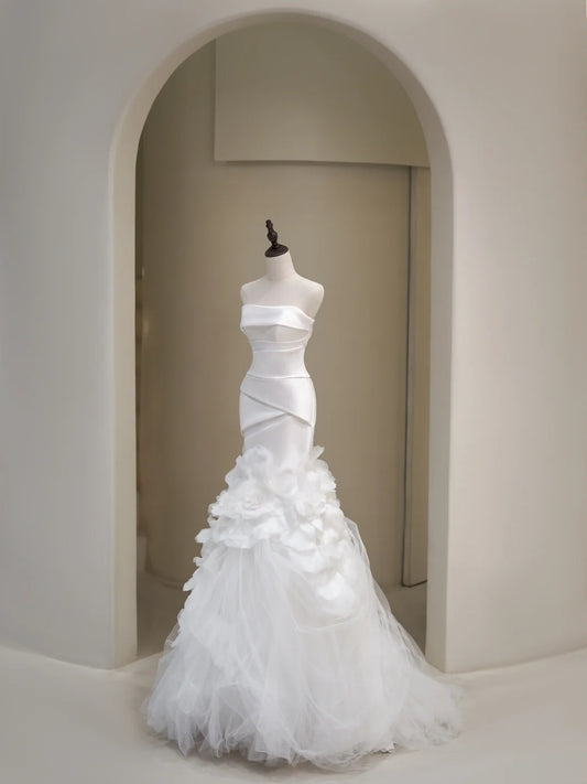 Plain Wedding Dresses Mermaid Strapless White Sleeveless Pleated Brides Dress Fitted Bridal Gowns N229