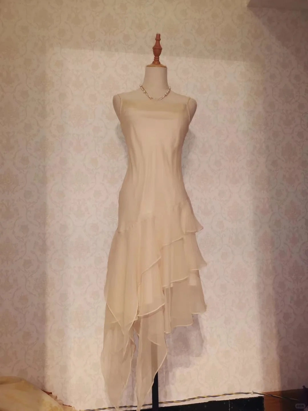 Vintage Prom Dresses 70s Mermaid Spaghetti Straps Yellow Irregular Chiffon Tea Length Evening Formal Outfits RB4309