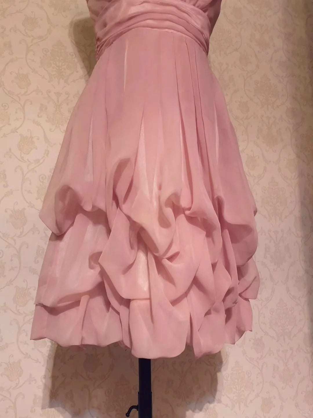 Vintage A line Halter Pink Chiffon 12th Grad Knee length Aesthetic Look Homecoming Dresses RB4312