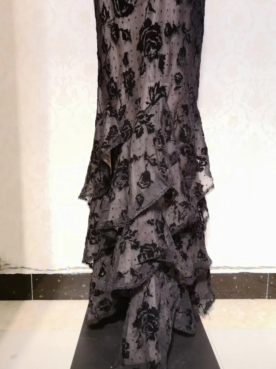 Vintage Prom Dresses 70s Mermaid Spaghetti Straps Black Lace Sleeveless Evening Formal Outfits RB4319