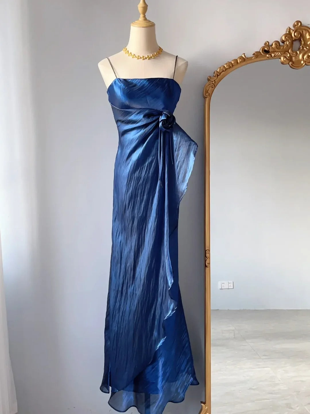Vintage Prom Dresses 80s Sheath Spaghetti Straps Navy Blue Sleeveless Floor Length Evening Formal Outfits RB4272