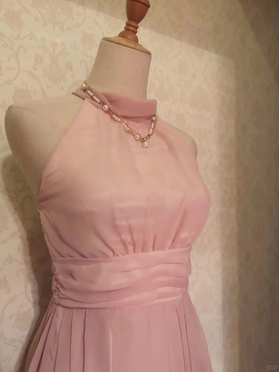 Vintage A line Halter Pink Chiffon 12th Grad Knee length Aesthetic Look Homecoming Dresses RB4312