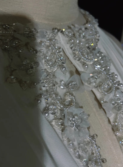 Robes de mariée romantiques ligne A en mousseline de soie avec cristaux perlés Robe de mariée longue blanche N3405