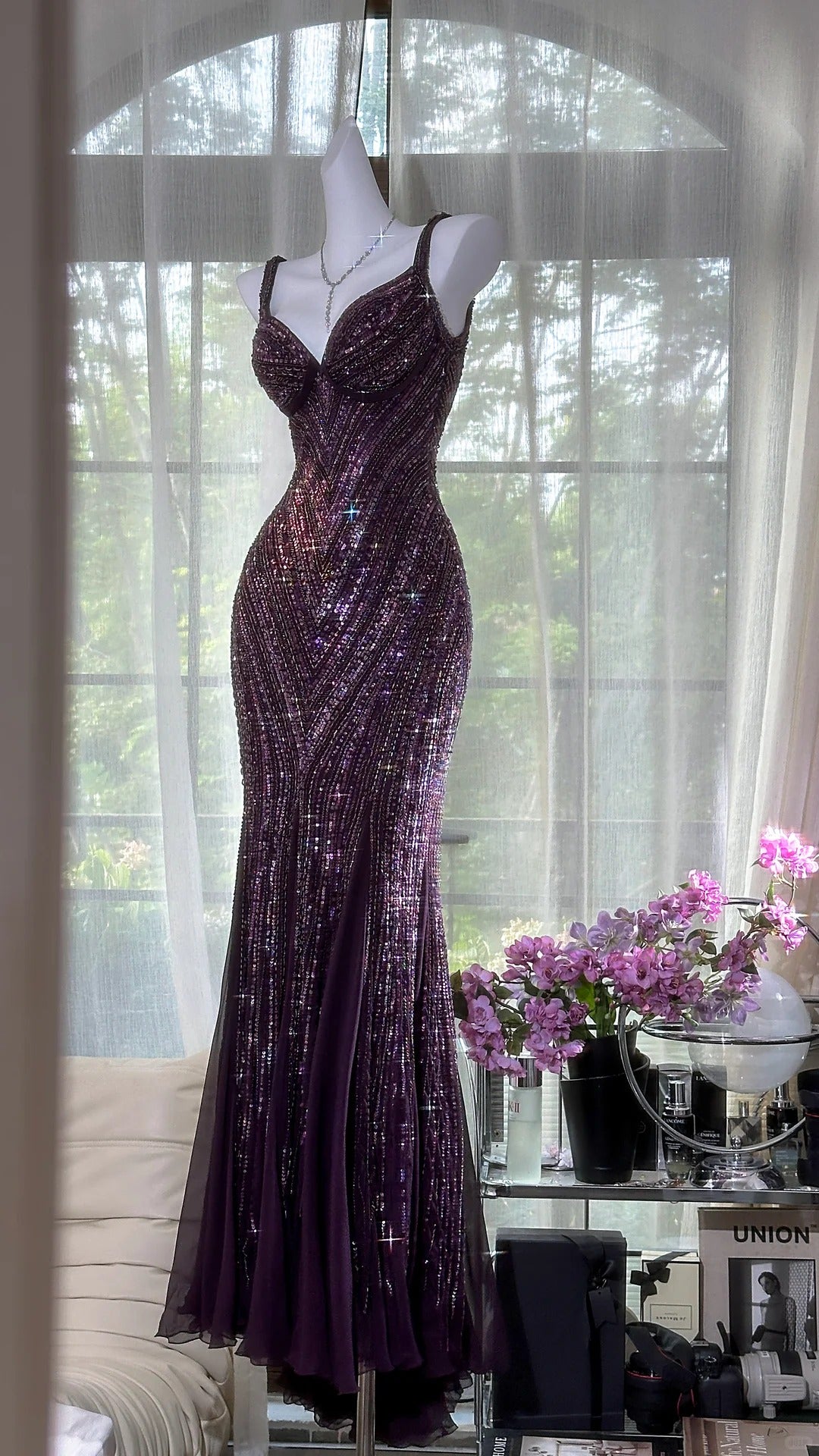 Bescheidene Ballkleider Meerjungfrau Sweetheart Lila mit Perlen Chiffon Ärmellose Abendgarderobe N3571