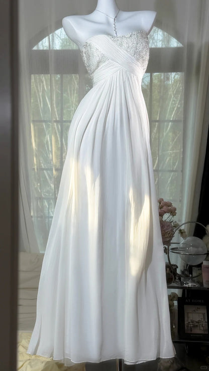 Bescheidene Ballkleider A-Linie Sweetheart Weiß Chiffon Bodenlang Abendkleider N3525